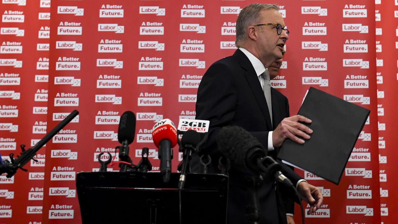 Opposition Leader Anthony Albanese walks away from a press conference on day 3 of the 2022 federal election campaign. Picture: AAP Image/Lukas Coch