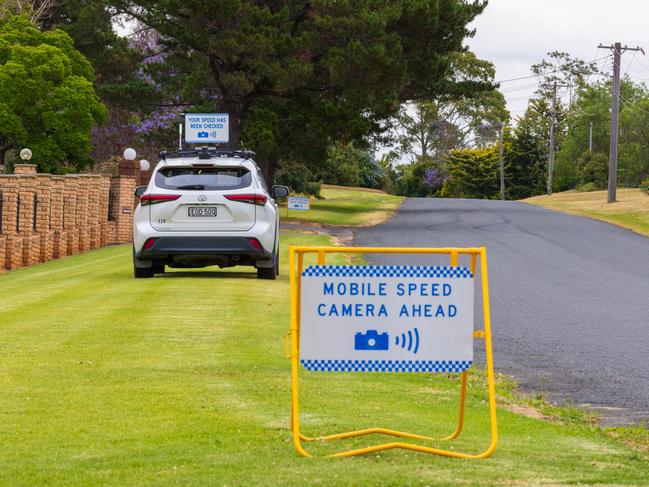 Reducing speed is a key factor in reducing the number and severity of road accidents.