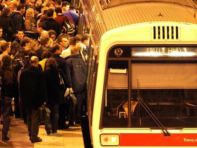 News A signals fault caused delays across the Perth rail network friday evening. Crowds and trains at Perth Station. Generic. Picture: Kerris Berrington