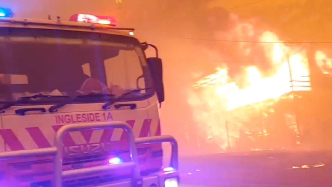 Houses Destroyed at Batemans Bay as Death Toll Rises From New South Wales Bushfires