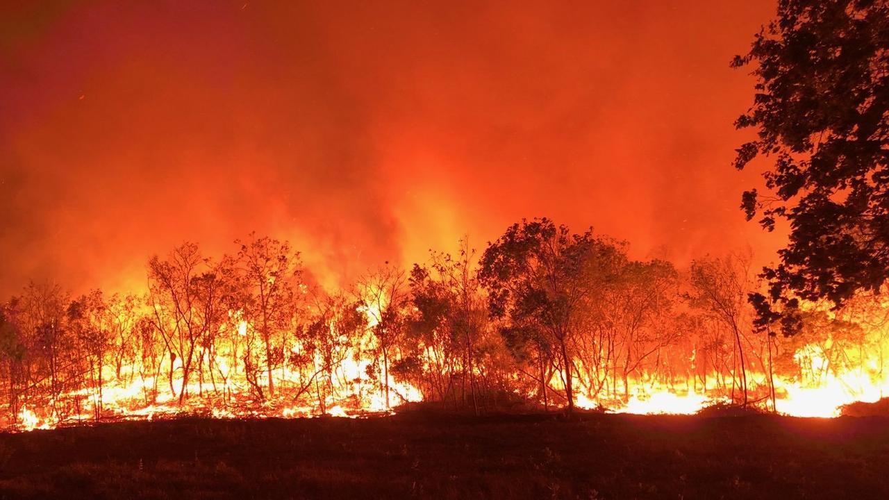 This image was captured of the Cobraball bushfire burning in the early stages near Old Byfield Road.