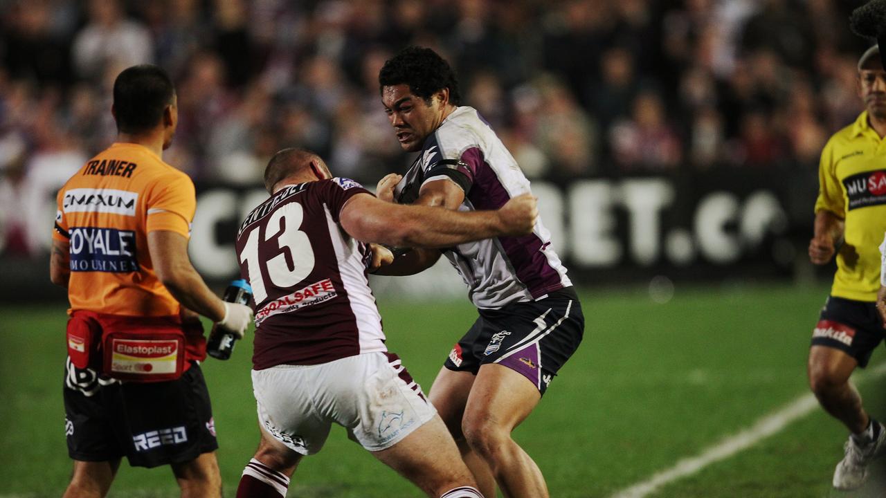 Glenn Stewart and Adam Blair continue their fight on the sideline