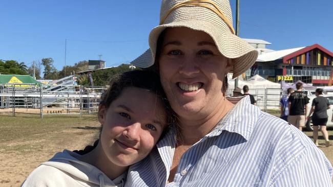 Katrina and Hannah de Vere enjoy People's Day at the 2023 Gympie Show.