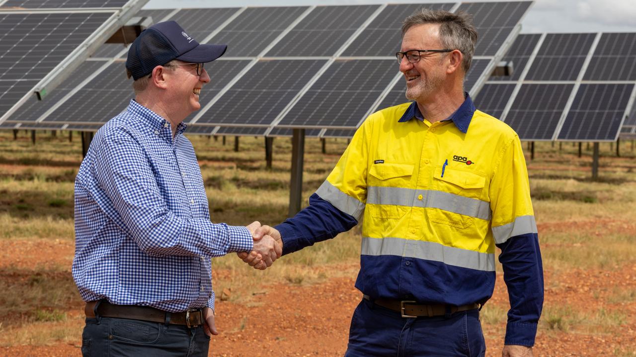 Mount Isa Mines and APA have made an agreement. Symbolising that unity at the Dugald River Solar Farm opening is David Kerr from Mount Isa Mines and Matt Forrest from APA. Picture: Supplied.