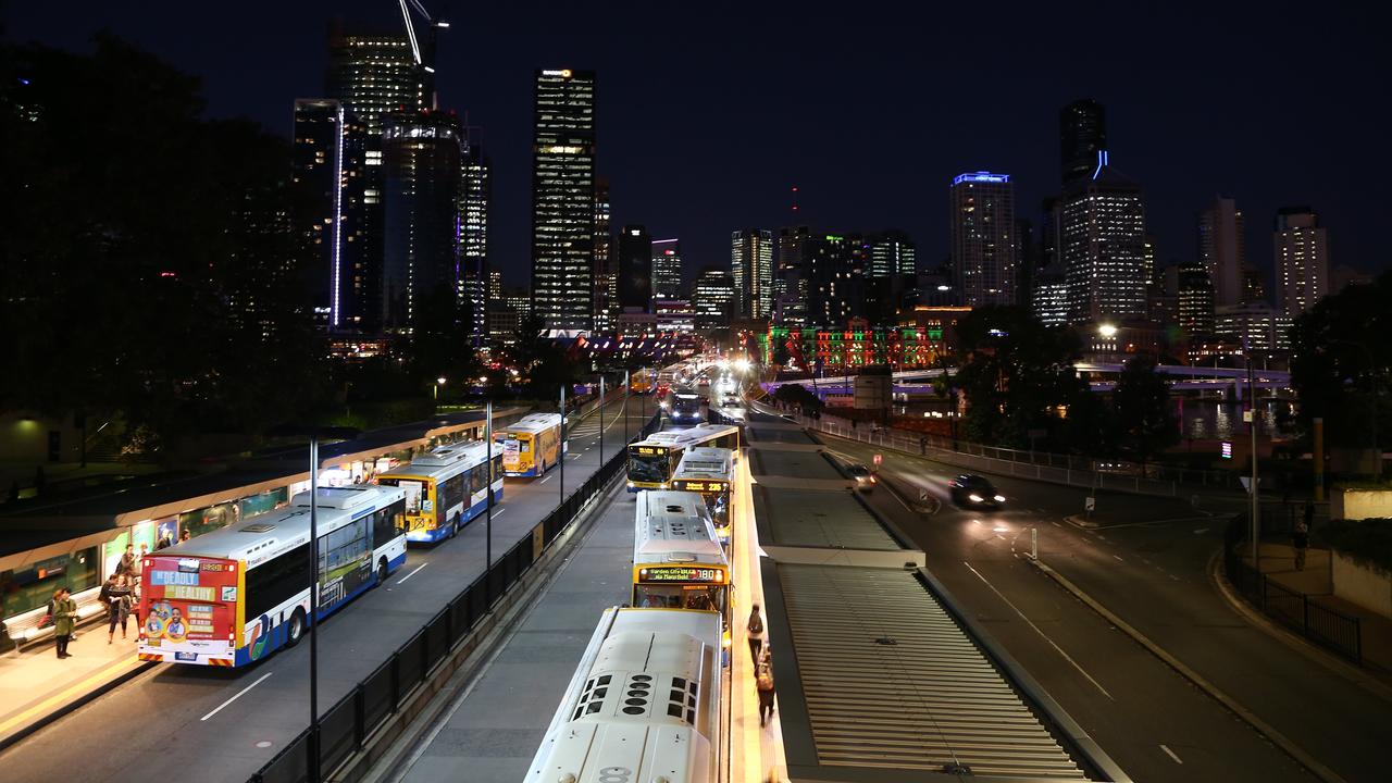 Buses on Brisbane’s Victoria Bridge