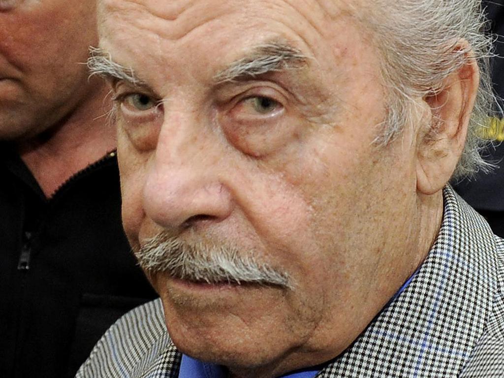 Josef Fritzl, who had 7 kids with daughter he kept locked up for 24 ...