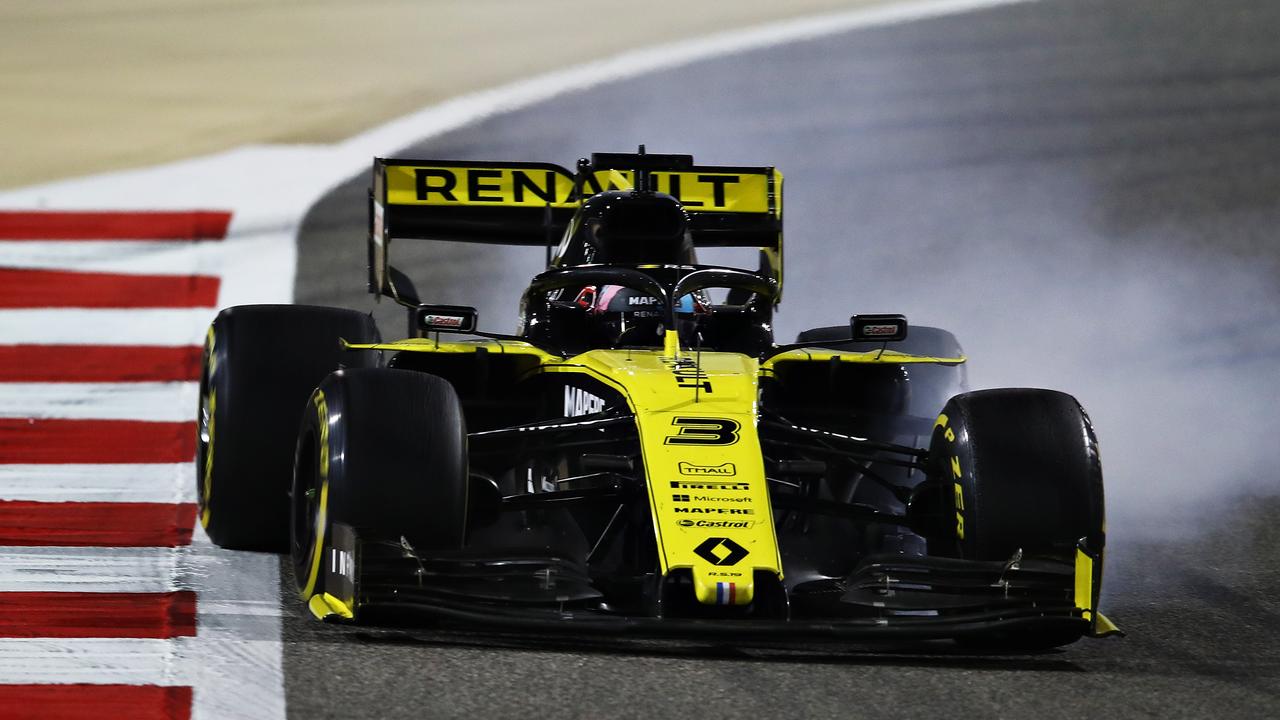 Daniel Ricciardo has now suffered back-to-back retirements at Renault.​