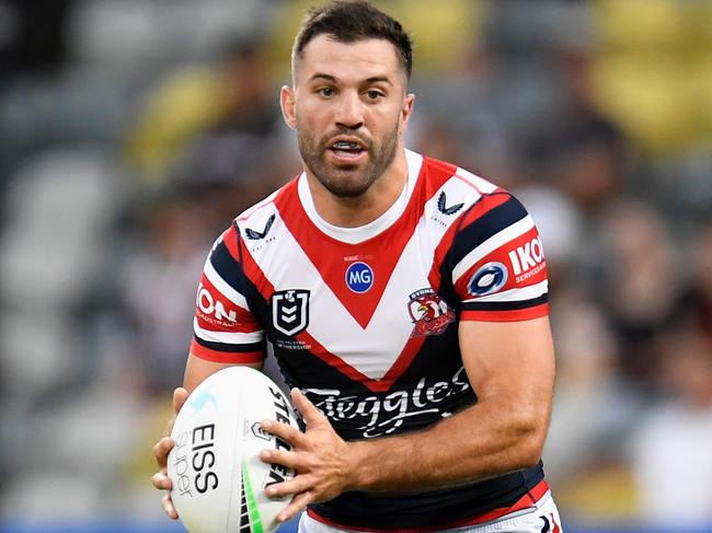 TOWNSVILLE, AUSTRALIA - SEPTEMBER 11: James Tedesco of the Roosters runs the ball during the NRL Elimination Final match between Sydney Roosters and Gold Coast Titans at QCB Stadium, on September 11, 2021, in Townsville, Australia. (Photo by Ian Hitchcock/Getty Images)