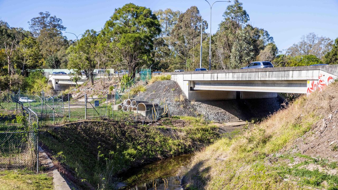 No fix in sight for Fig Tree Pocket, Moggill Rd, Indooroopilly freeway ...