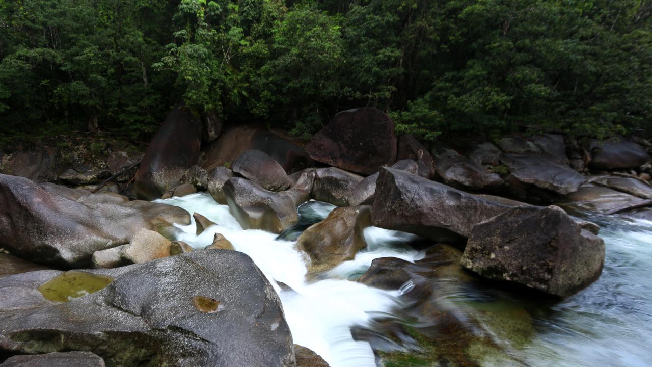 Body of teenage girl, 19, found at deadly Babinda Boulders swimming ...