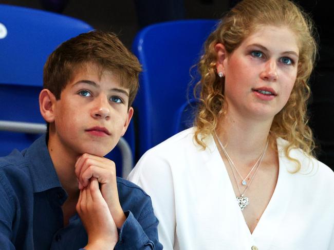 SMETHWICK, ENGLAND - AUGUST 02: James, Viscount Severn and Lady Louise Windsor watch the action on day five of the Birmingham 2022 Commonwealth Games at Sandwell Aquatics Centre on August 02, 2022 in Smethwick, England. (Photo by Elsa/Getty Images)