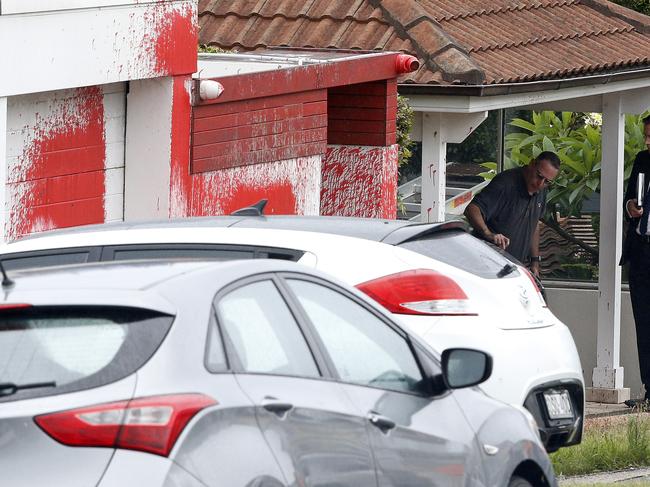 SYDNEY, AUSTRALIA - NewsWire Photos JANUARY 17 , 2025:  The scene in Military Road Dover Heights after an anti-semitic act of vandalism in Dover Heights, where a car was burned and a house sprayed with red paint.  Picture: NewsWire / John Appleyard