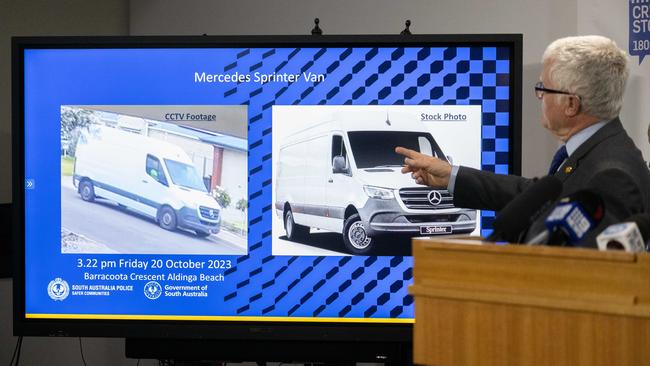 Major Crime Detective Superintendent Des Bray with images of a vehicle police are hoping to speak to the driver of. Picture: NCA NewsWire / Morgan Sette