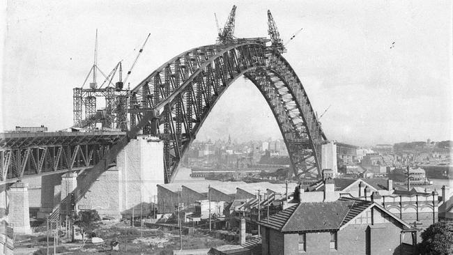 A view from North Sydney of the Sydney Harbour Bridge under construction in 1930. Picture State Library of NSW