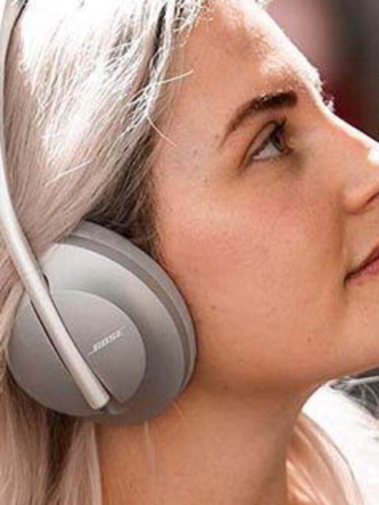 Bose Noise-Cancelling Headphones 700. Image: Bose.