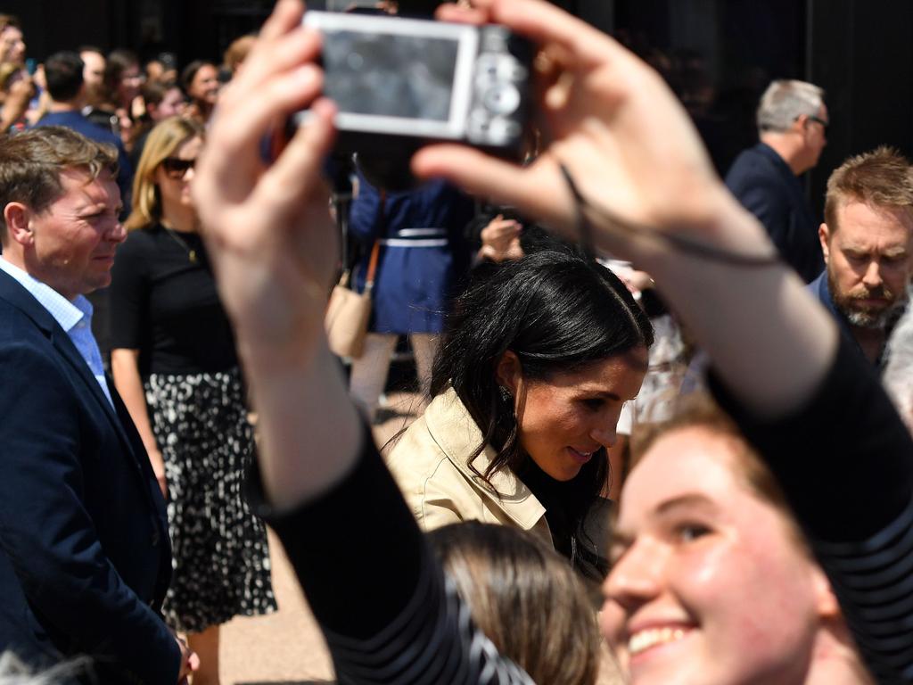 Nailing a selfie with a royal is our new national sport.