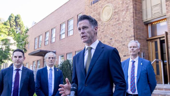 NSW Premier Chris Minns visits the Emanuel Synagogue in Woollahra. Picture: NewsWire / Jeremy Piper