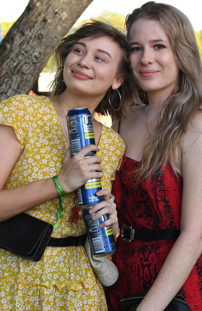 BASSINTHEGRASS 2019, Georgia McLean, Lizzie Hoult. Pic Katrina Bridgeford.