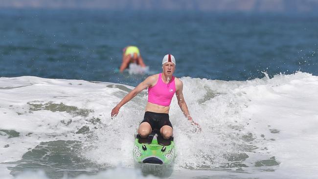 Will Mackinnon competing for Carlton Park Surf Life Saving Club in the U15 board heats at the Tasmanian Open Surf Life Saving Championships.