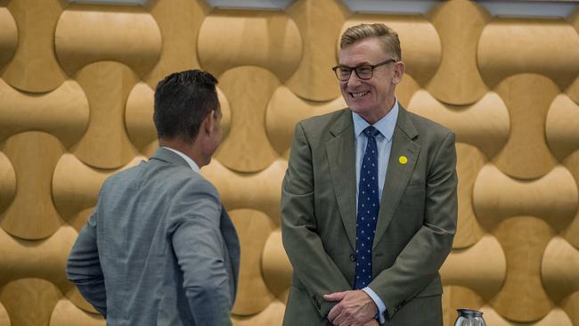 Councillor Darren Taylor talking to City of Gold Coast's new CEO, David Edwards, at his first council meeting. Picture: Jerad Williams