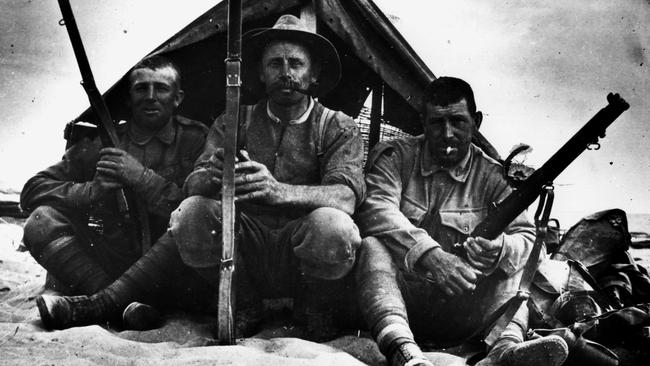 Australian soldiers of the 5th Battalion defend the Suez Canal in Egypt against Turkish incursions early in 1916. Picture: Australian War Memorial