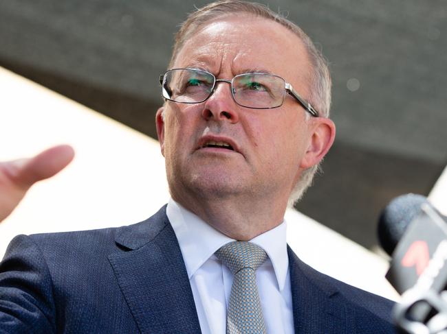 POOL PICTURES -  Leader of the Opposition Anthony Albanese speaks at a press conference after a tour of Kwinana Nickel Refinery in Perth, Thursday, March 4, 2021. (AAP Image/Richard Wainwright) NO ARCHIVING