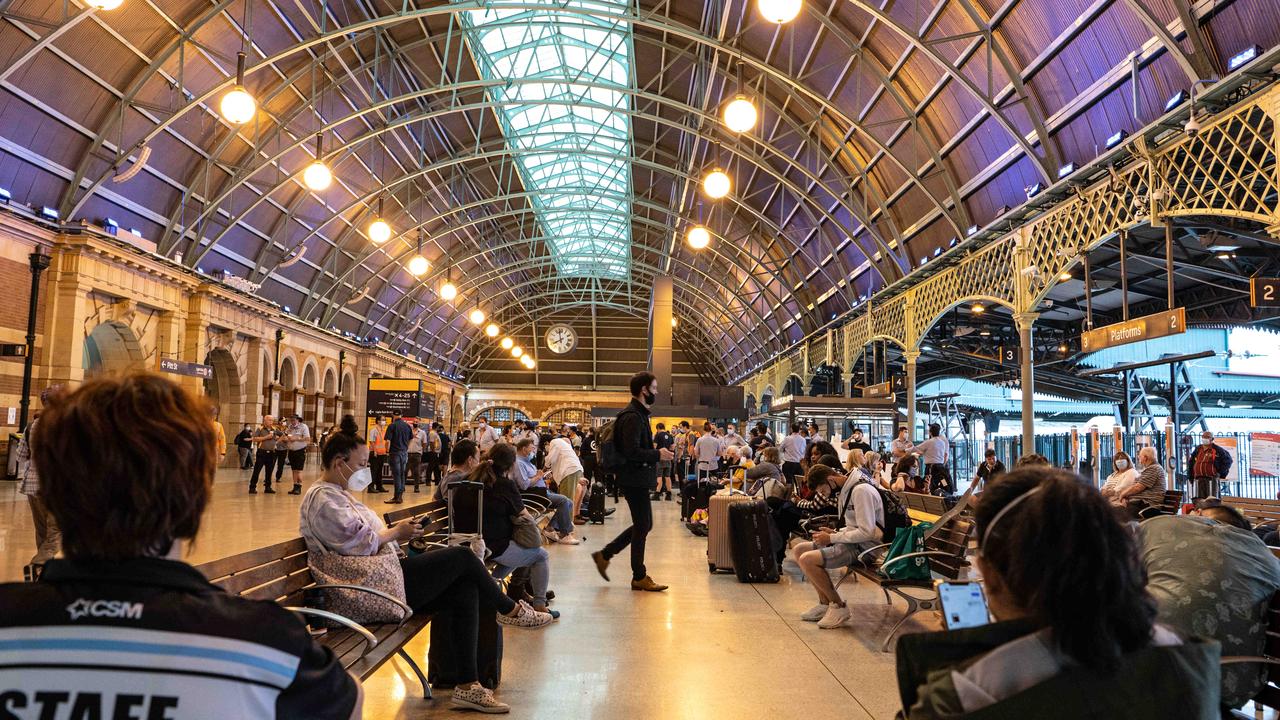 Commuters left waiting at Central Station on Monday. Picture: NCA NewsWire / Flavio Brancaleone