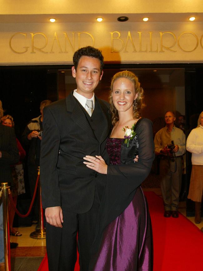 JULY 31, 2004: Emmanuel College Formal at the Gold Coast International. Matt O'Connor and Lauren Dowdell. PicAlex/Carter - education socials