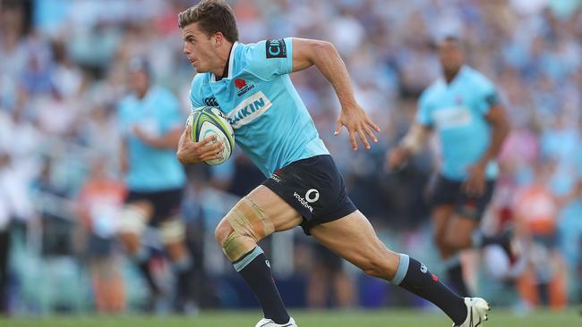 SYDNEY, AUSTRALIA - MARCH 18: Mitch Short of the Waratahs scores a try during the round five Super Rugby match between the Waratahs and the Rebels at Allianz Stadium on March 18, 2018 in Sydney, Australia. (Photo by Mark Metcalfe/Getty Images)