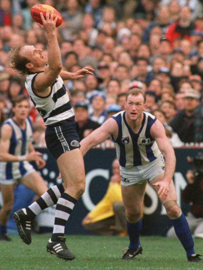 Gary Ablett marks and goals to win the 1994 preliminary final.