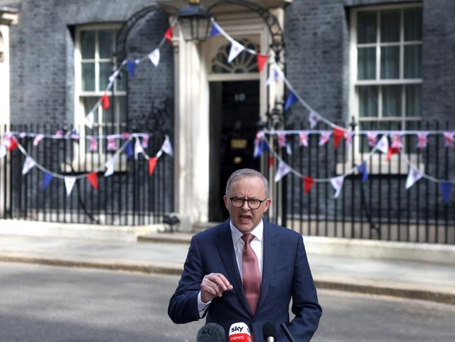 Mr Albanese speaks to the media outside 10 Downing St. Picture: Getty