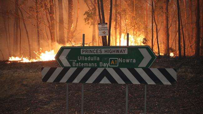 The scene on the Princes Highway on the South Coast last night. Picture: David Swift.