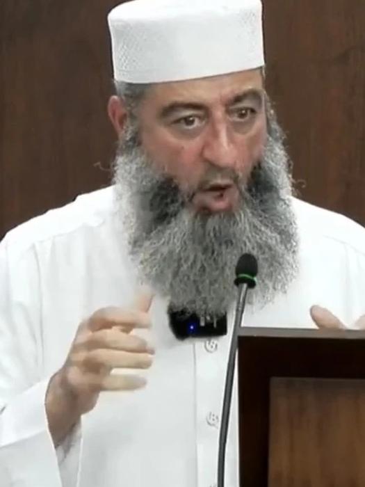 Sheikh Ahmed Zoud gave a sermon on December 22 that described Jews as ‘monsters’ and ‘rats’.