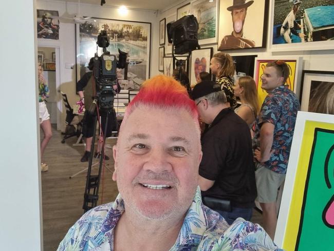 Darryn Lyons in Port Douglas in 2021 at one of his galleries. Picture: Supplied.