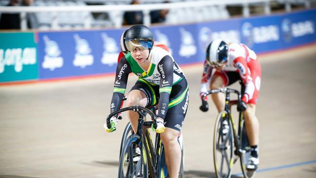 Kaarle McCulloch represents Team Australia at UCI World Cup | Daily ...