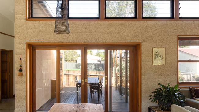 Hemp is the hero material in this NSW south coast beach house.