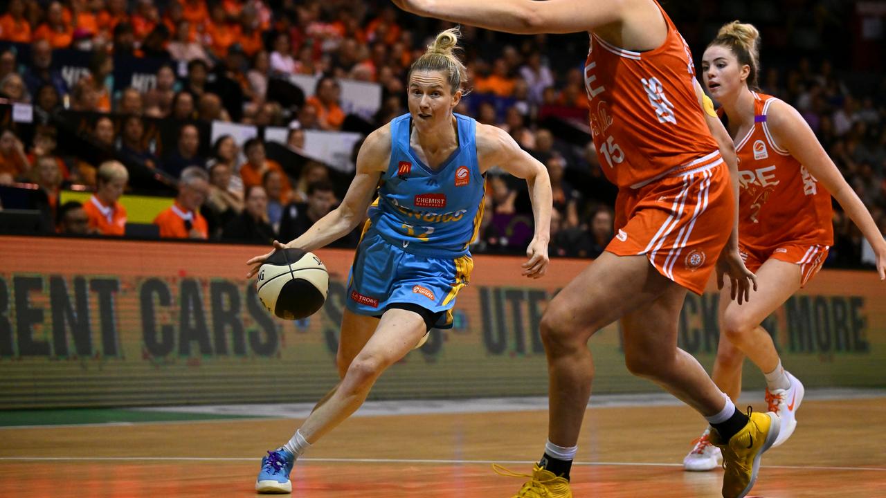 Sami Whitcomb of the Spirit drives to the basket during the round three WNBL match between Townsville Fire and Bendigo Spirit at Townsville Entertainment Centre, on November 16, 2024, in Townsville, Australia. (Photo by Albert Perez/Getty Images)