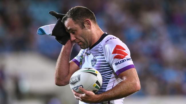 Cameron Smith winds down the clock before a drop-out. Picture: AAP