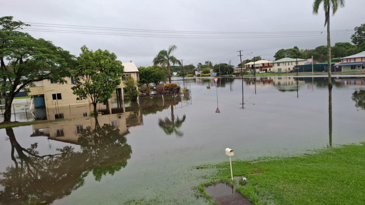 453mm: Major flood alert issued for Halifax, Bruce Hwy cut