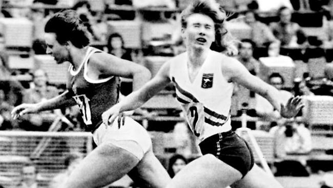 Raelene Boyle (R) losing to East german runner Renate Stecher in Munich.