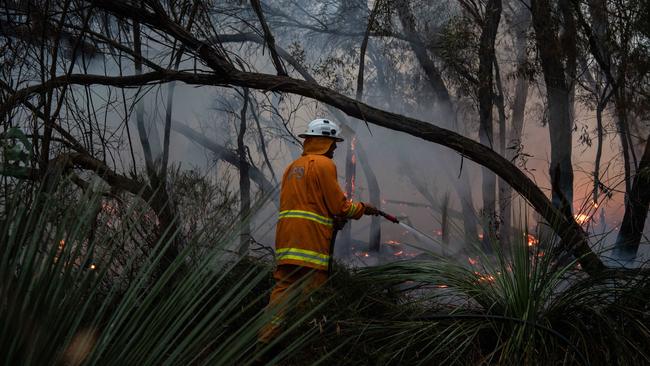 The report is expected to prompt CFS and SAFECOM to change their policies. Picture: Brad Fleet