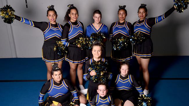 (back) Chantel, Sturgeon-Walsh, Gloria Stugeon-Walsh, Kris Harber, Del-Anne Sturgeon and Eyvorre Sturdeon-Walsh, (front), April Culpo, 16, Amelia Boyle, 8, Brianna Spittal, 13, and Carly Batten. Picture: Evan Morgan