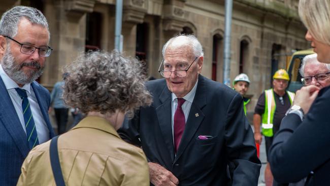 Peter Hollingworth arrives at the Victorian Bar Mediation Centre. Picture: Valeriu Campan