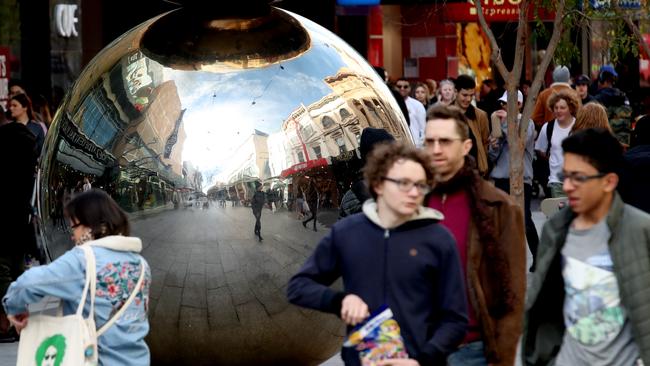 Shoppers in a busy Rundle Mall. Picture: NCA NewsWire / Kelly Barnes