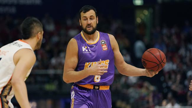 Andrew Bogut doesn’t look 100 per cent. Photo: Mark Evans/Getty Images