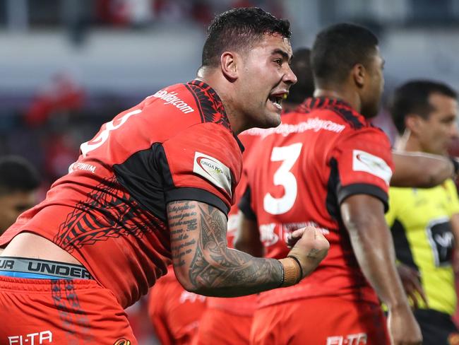 AUCKLAND, NEW ZEALAND - NOVEMBER 25:  Andrew Fifita of Tonga reacts after his try attempt in the final seconds was disallowed during the 2017 Rugby League World Cup Semi Final match between Tonga and England at Mt Smart Stadium on November 25, 2017 in Auckland, New Zealand.  (Photo by Phil Walter/Getty Images)