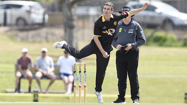 Tom O'Connell rolls the arm over for Monash Tigers. Picture: Alan Barber