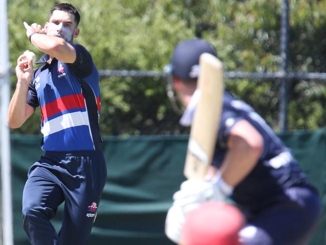 Footscray bowler Hamish Winter-Irving sends one down. Picture: Mark Wilson