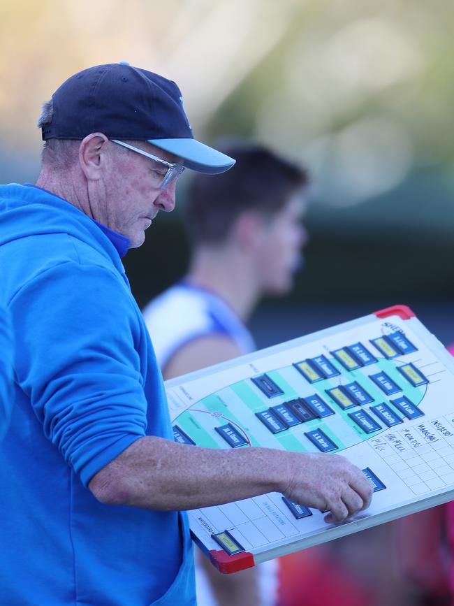 Daryn Cresswell facing his biggest coaching challenge in the O&M midway through his first season in charge of Corowa-Rutherglen. Picture Yuri Kouzmin