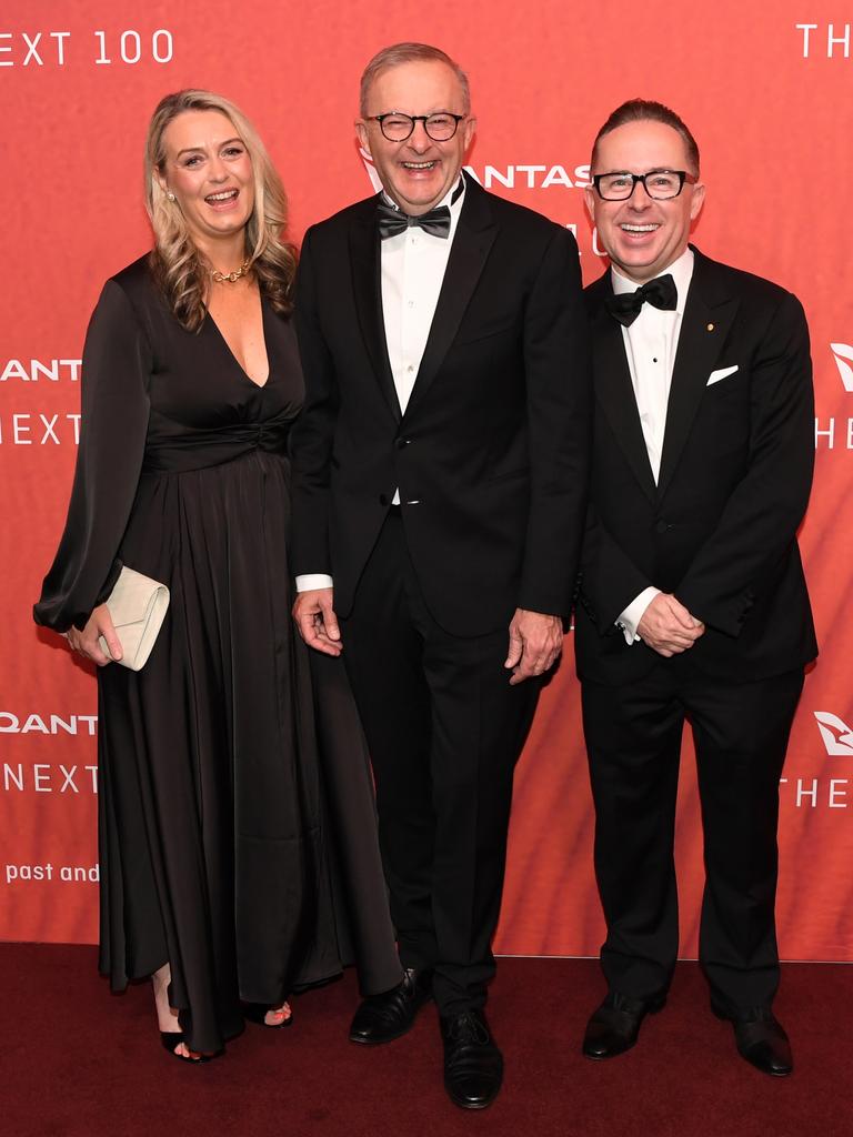 Spirits Soar As A Who’s Who Celebrates 100 Years Of Qantas | The Weekly ...